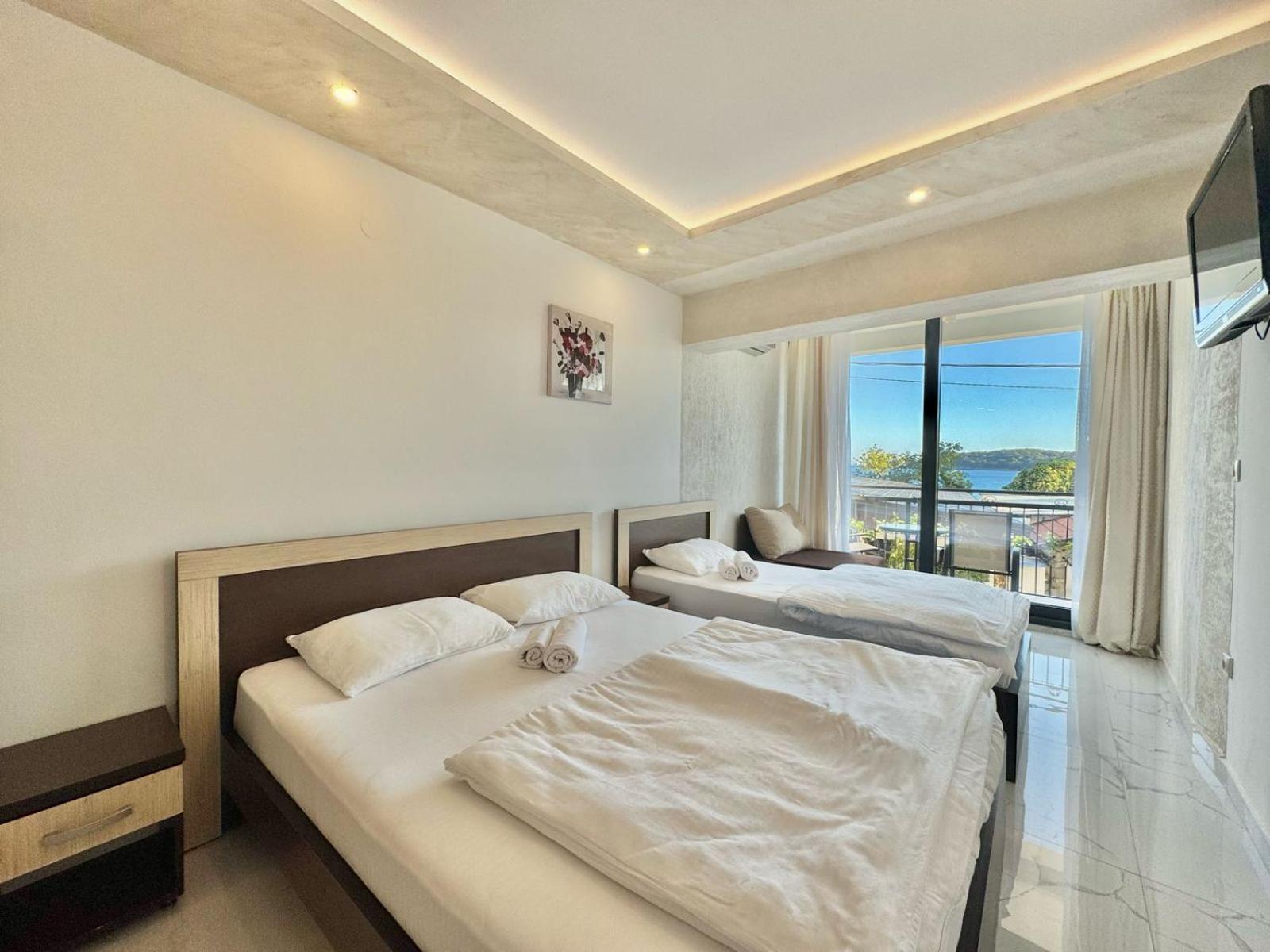Beachfront Hotel Palma - Jaz Budva Ngoại thất bức ảnh