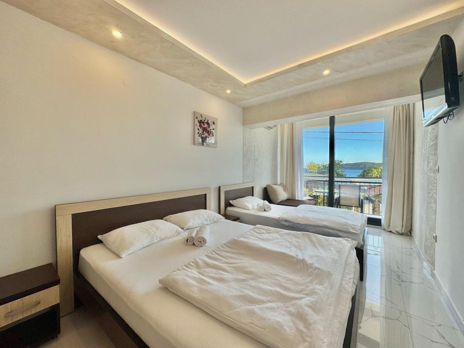 Beachfront Hotel Palma - Jaz Budva Ngoại thất bức ảnh