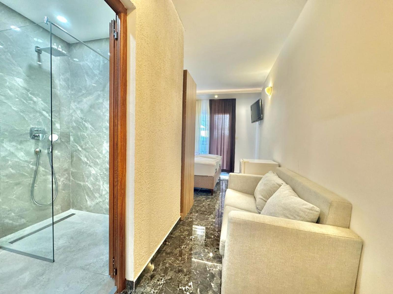 Beachfront Hotel Palma - Jaz Budva Ngoại thất bức ảnh